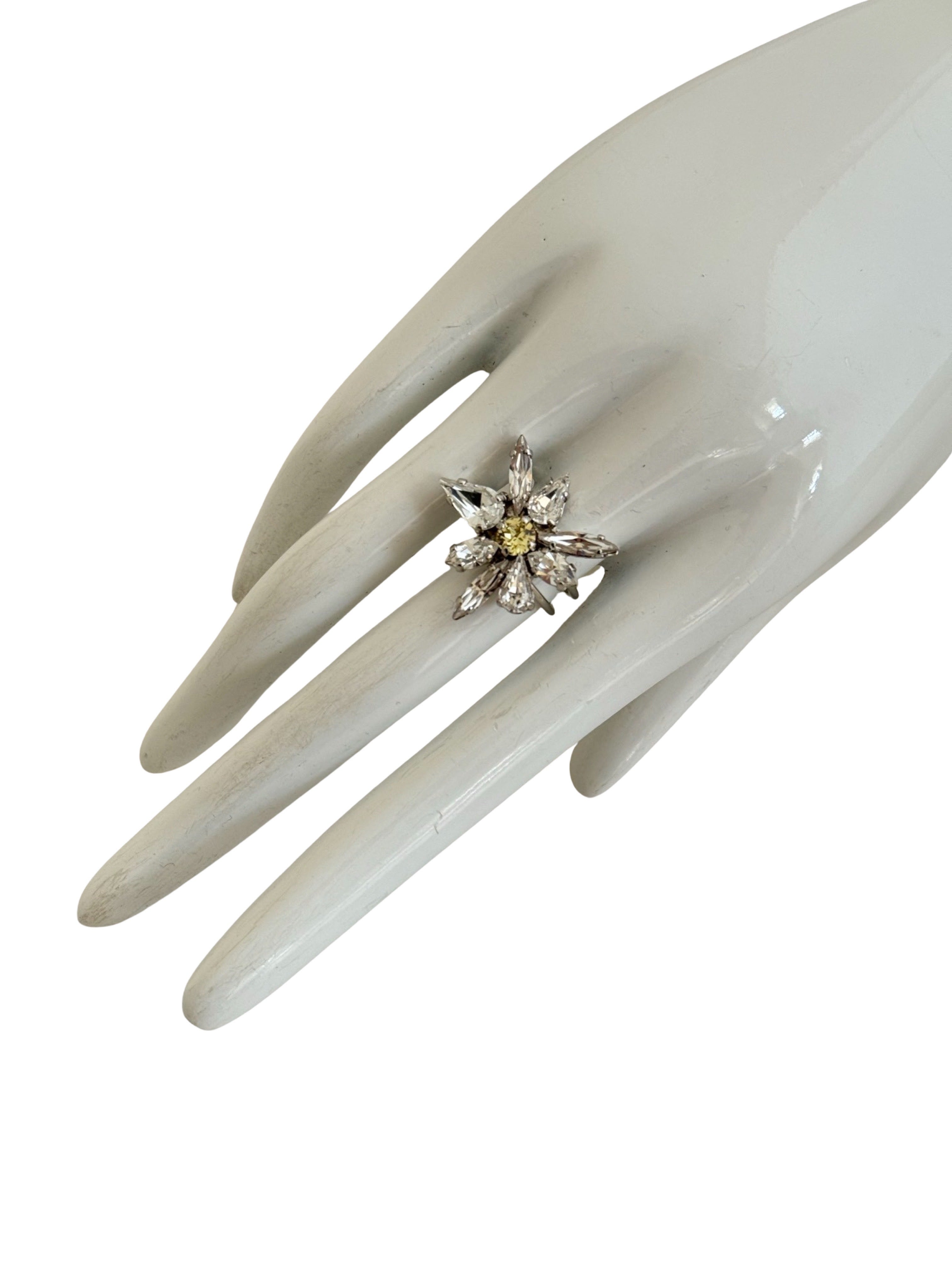 Mini Crystal Daisy Ring